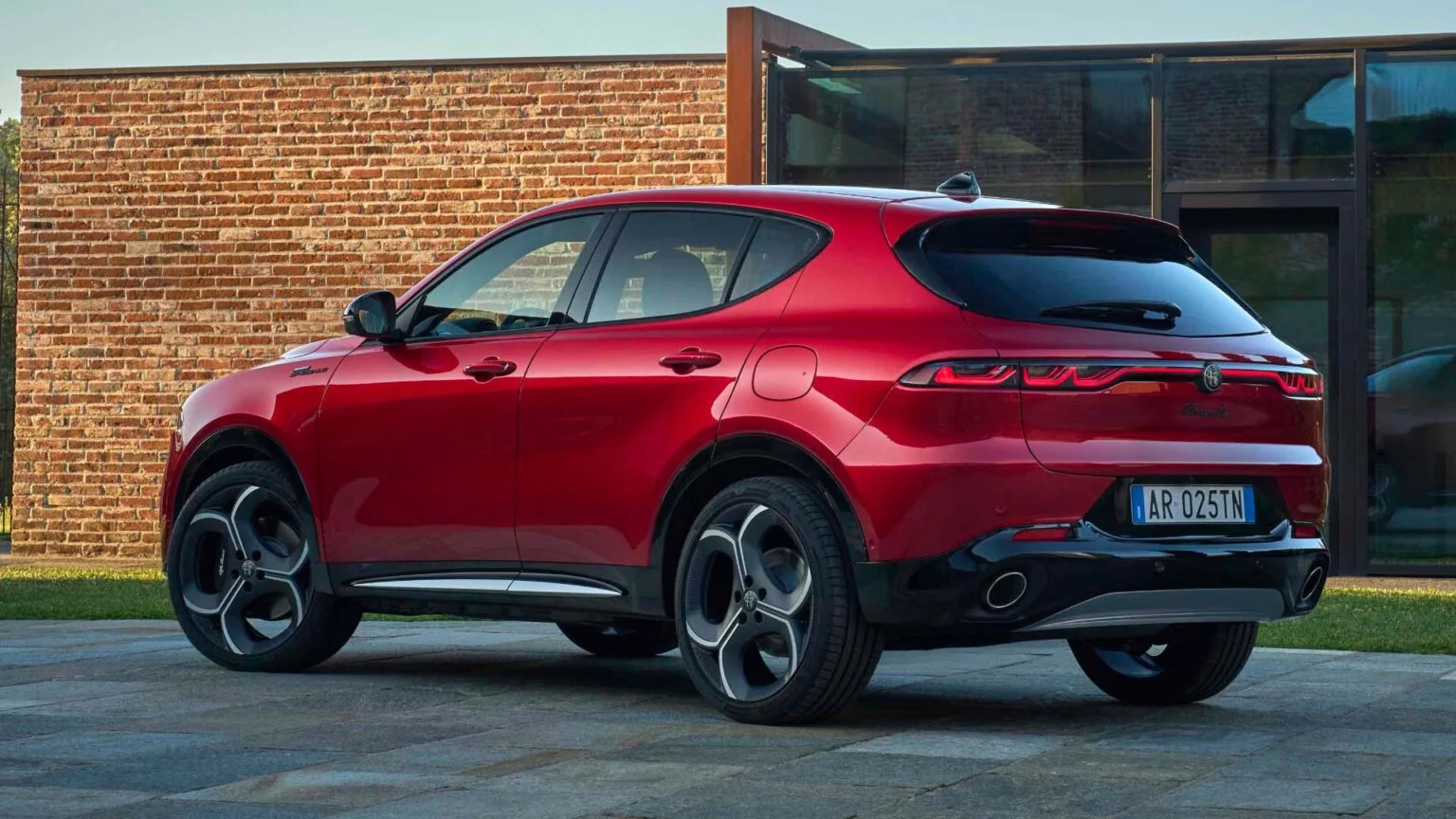 Alfa Romeo Tonale Hibrit