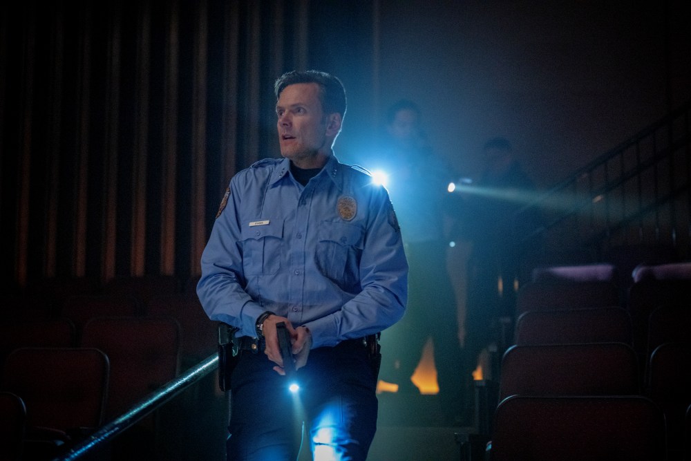 Joel McHale'ın Şaşırtıcı Kariyer Dönüşümü: Dramaya Adım Adım Joel McHale