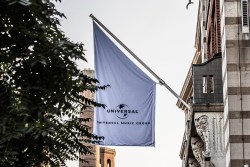 Madonna sürpriz performansı