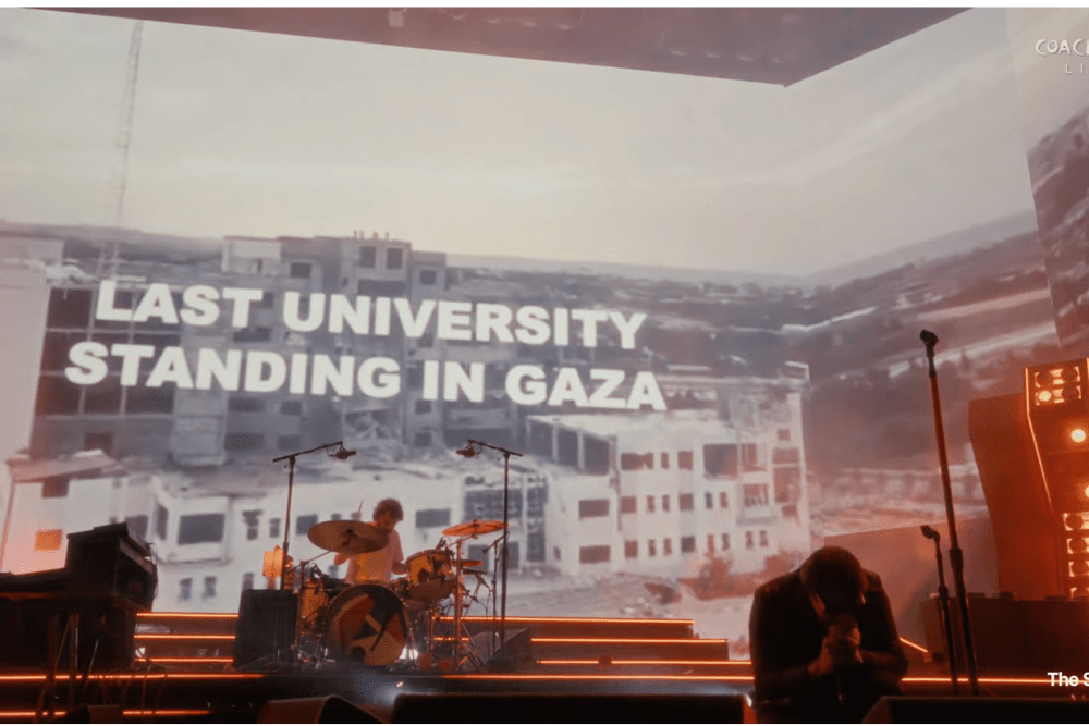 The Strokes protestosu