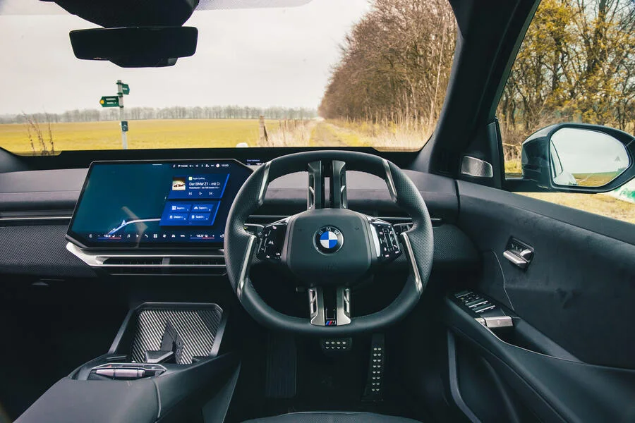 BMW 1 Serisi Elektrikli
