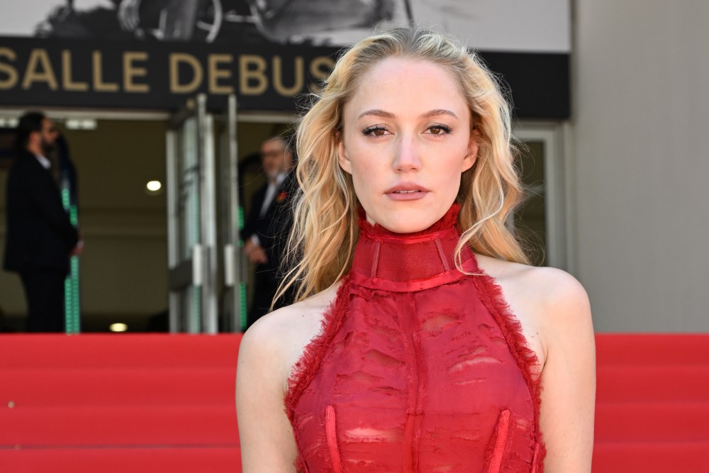 Cannes'ı Sallayan 'Victorian Psycho': 5 Dakikalık Alkışla Tarihe Geçti Cannes Film Festivali