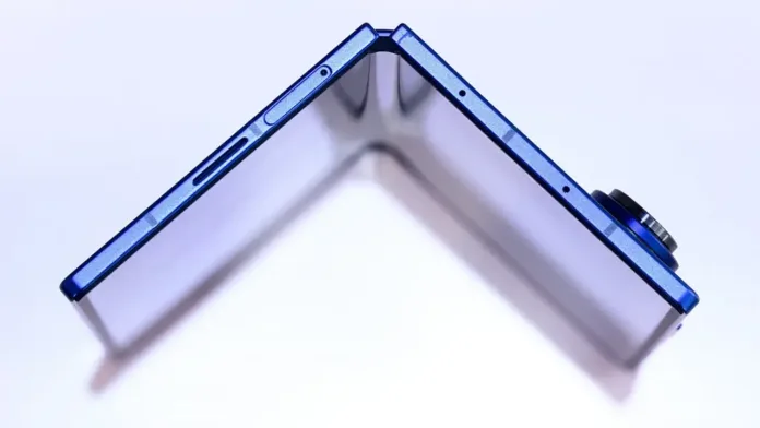 Galaxy Z Fold 8