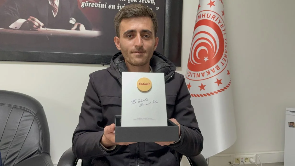 Tokatlı Fotoğrafçı Coruş'un Uluslararası Ödül Krizi, Bakanlık Müdahalesiyle Mutlu Sonla Bitti Tokatlı fotoğrafçı Mehmet Emin Coruş
